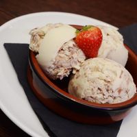 Vegan Fravacado ice cream at Rock Garden in Torquay