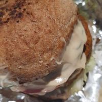 Classic burger at Rekalibracija Veganski in Novi Sad