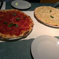 pizza at Veganfruttariano in Milan