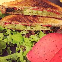 Hot grilled sandwich with cheese and avocado at L'Incubateur de Fraîcheur in Paris