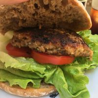 Hamburguesa vegana de lentejas  at Blu Cafe in Santiago De Compostela