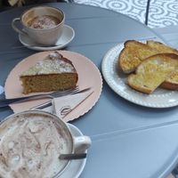  at O Porto dos Gatos in Porto