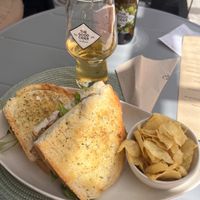   at O Porto dos Gatos in Porto