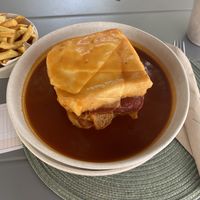 Francesinha  at O Porto dos Gatos in Porto