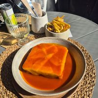  at O Porto dos Gatos in Porto