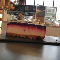 looks and tastes good but not like a cheesecake at DaTerra - Mercado Beira Rio in Vila Nova De Gaia