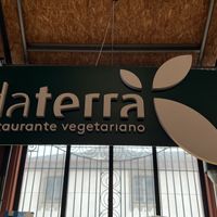 Restaurant name & logo  at DaTerra - Mercado Beira Rio in Vila Nova De Gaia