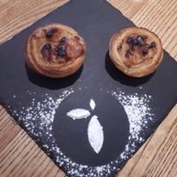 Pastel de nata vegano at DaTerra - Mercado Beira Rio in Vila Nova De Gaia