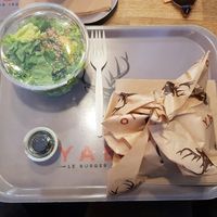 Salada e yabio vegan at Yabio - Bellecour in Lyon