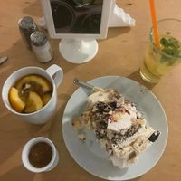 ";Hot ginger"; (10zl), lemonade (6zl) and non-vegan cake (12zl) at Big Book Cafe in Warsaw