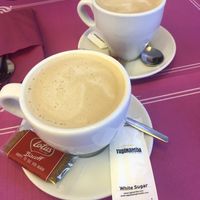 🤟🏾!  at Freedom Cakes Bakery in Madrid