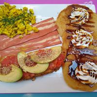 Brunch at Freedom Cakes Bakery in Madrid