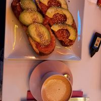 Tostada de aguacate, dos en una ración. at Freedom Cakes Bakery in Madrid