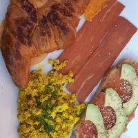 brunch at Freedom Cakes Bakery in Madrid