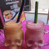 Smoothies at Freedom Cakes Bakery in Madrid