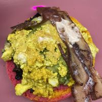 Vacon, scramble tofu, aguacate   at Freedom Cakes Bakery in Madrid