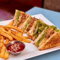 Sandwich Club at Freedom Cakes Bakery in Madrid