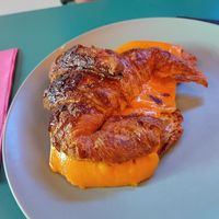 Croissant de jamón y queso at Freedom Cakes Bakery in Madrid