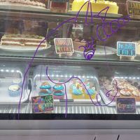 Overview at Freedom Cakes Bakery in Madrid