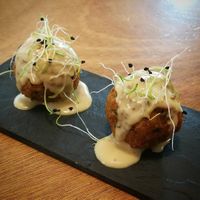 Appetiser. Meatballs with wheat and algae with miso and mustard sauce. at Pistatxo in Murcia