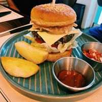 Burger  at Soiroum in Seoul