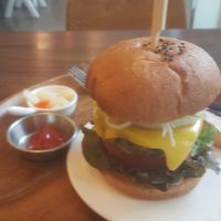 Vegan Burger at Soiroum in Seoul