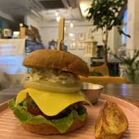 Grain Patty Burger 12000 KEW at Soiroum in Seoul