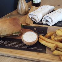 Vegan Ciabatta with guacamole 🥑 and vegan wrap at D-Werk in Innsbruck