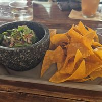 nachos with guacamole at Vongo & Anchor in Chatan
