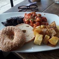 3 sides nomnomnom at Humbug Cafe in Auckland