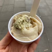 Sorten Bananenweizen und Pistazie Schokostücken  at Luicella's - Lange Reihe in Hamburg