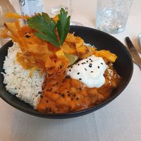 Curry with chickpeas and sweet potatoes at Gaudi&Naan in Ljubljana