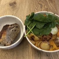 Thai bowl and bread  at Daily Pot in Bergen