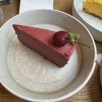 Raw cake slice - Raspberryy  at Daily Pot in Bergen