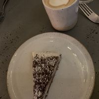 Vegan cake & cappuccino  at Daily Pot in Bergen