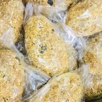 Yummy vegetarian meat floss bread at Almond Bakery 杏仁烘培坊 in West Singapore