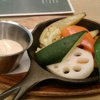 旬の温野菜バーニャカウダ

 at Vegebal Kyushu in Fukuoka