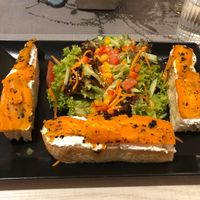 Laaachs mit Meerrettich als Vorspeise  at Weingut Trautwein - Restaurant & Hotel in Flonheim