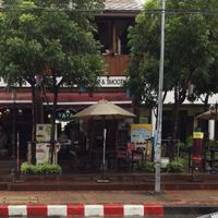 street front at VAVA Frozen Yogurt - Thae Pae Gate in Chiang Mai