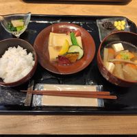 Vegan shojin ryori lunch set at Cafe Guri in Kamakura