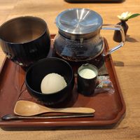 Tea and amazake icecream at Cafe Guri in Kamakura
