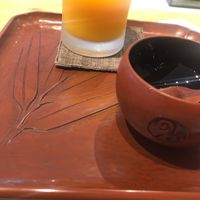 食後のデザートも、鎌倉掘りの器とお盆で😌 at Cafe Guri in Kamakura