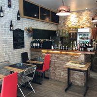 Counter at u Fraulino in Paris