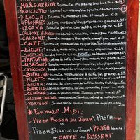 Pizza menu at u Fraulino in Paris