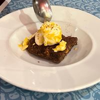 Brownie and ice cream at El Astronauta in Cordoba
