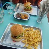  at Essential Vegan @ Ten to One Bar in North London