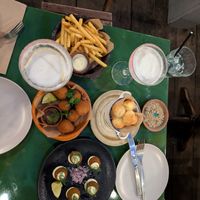  at Essential Vegan @ Ten to One Bar in North London