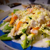 Deliciosa ensalada cesar de salmón ñamñamñam  at Vegan Bombon in Alicante