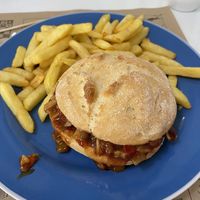 “Pulled pork” jackfruit sandwich. Great flavor!   at Vegan Bombon in Alicante