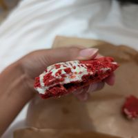 Red velvet cookie inside at Vegan Bombon in Alicante
